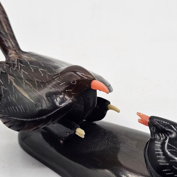 Small Handcrafted Horn Birds Statues - Crane and Songbirds Carvings - Picture 2 of 8